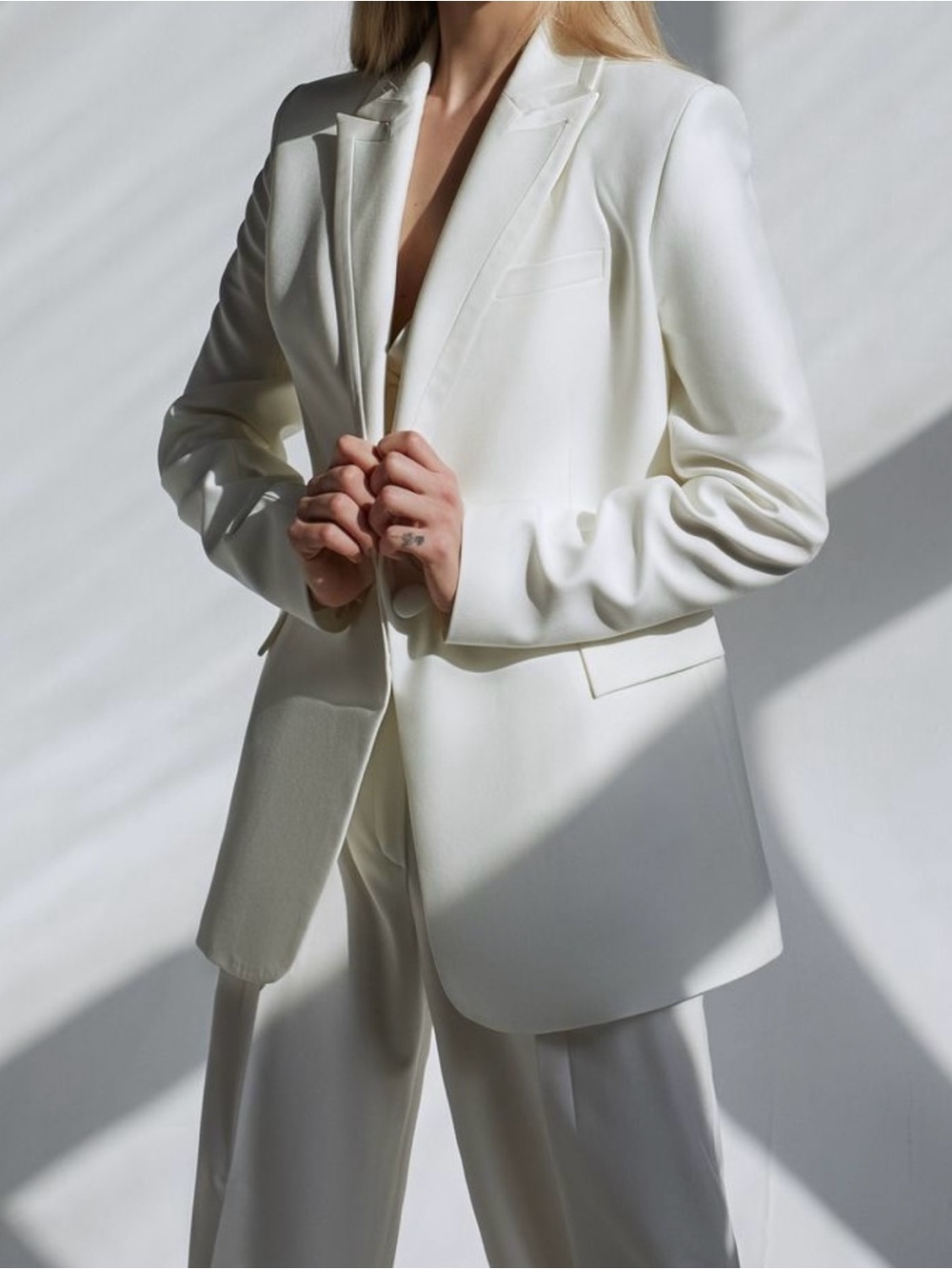 Ivory Tailored Blazer - Modern Single-Breasted Suit Jacket Pants 3 Pisces